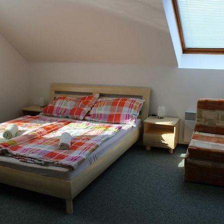 Apartman V Podskali Hluboká nad Vltavou Buitenkant foto