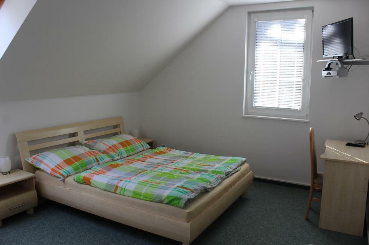 Apartman V Podskali Hluboká nad Vltavou Buitenkant foto